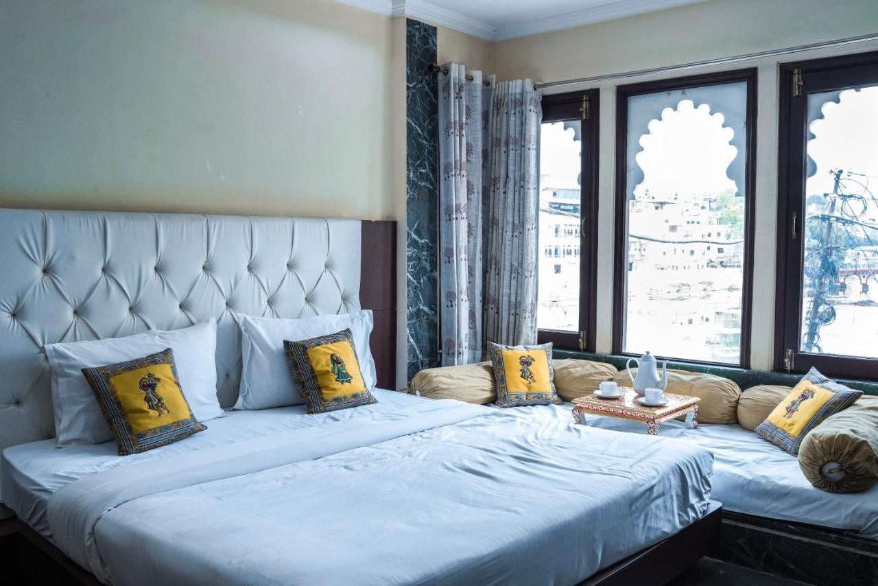 Hide-In Udaipur - A Lake View Boutique Hotel Exterior photo
