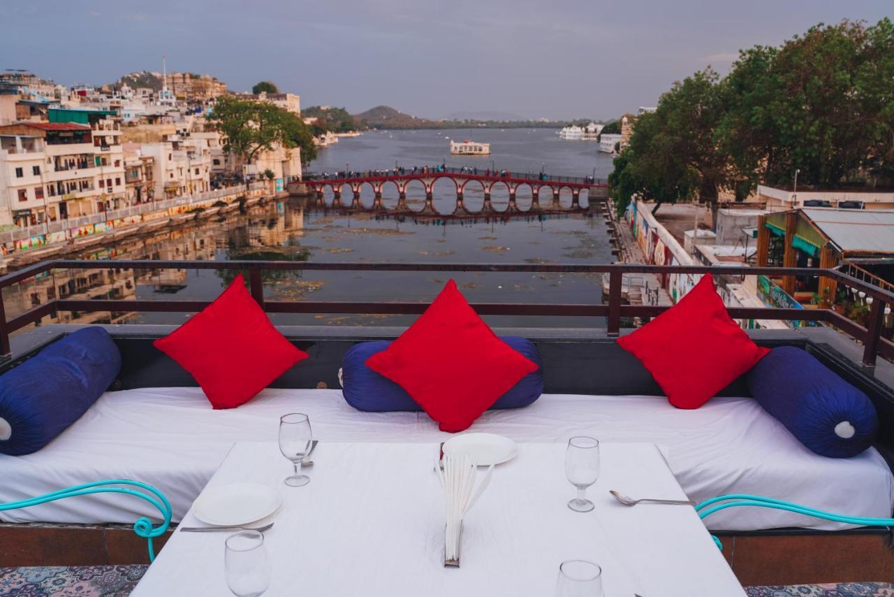 Hide-In Udaipur - A Lake View Boutique Hotel Exterior photo