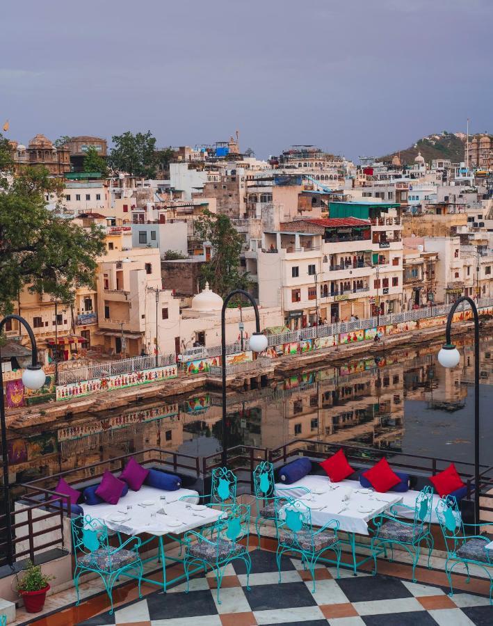 Hide-In Udaipur - A Lake View Boutique Hotel Exterior photo