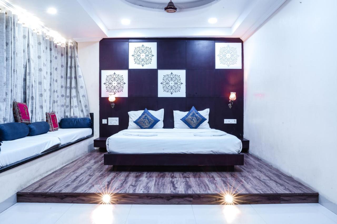 Hide-In Udaipur - A Lake View Boutique Hotel Exterior photo